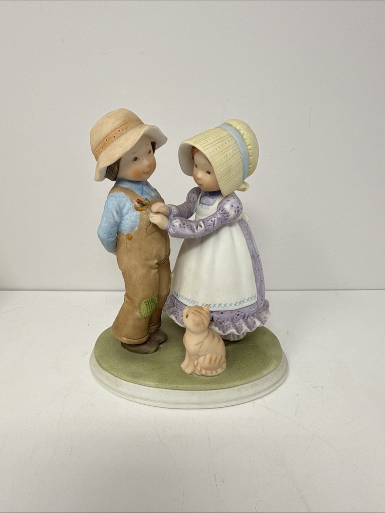 Holly Hobbie Series 1 Boy And Girl With Cat. “that Special Touch”