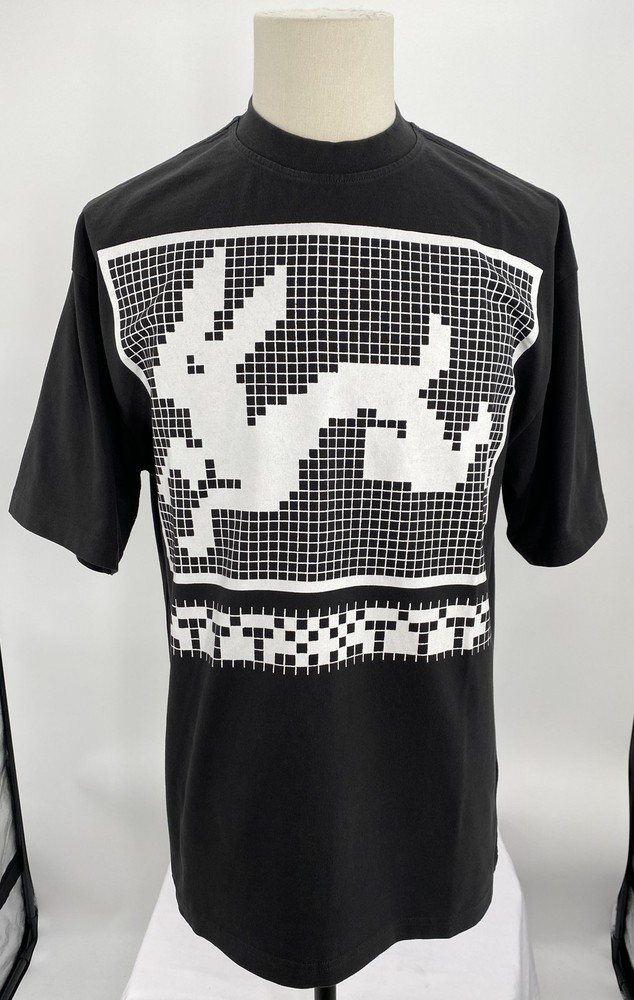 The Trilogy Tapes Men's T-Shirt Black Size L TTT Hare Pixelated Bunny Graphic