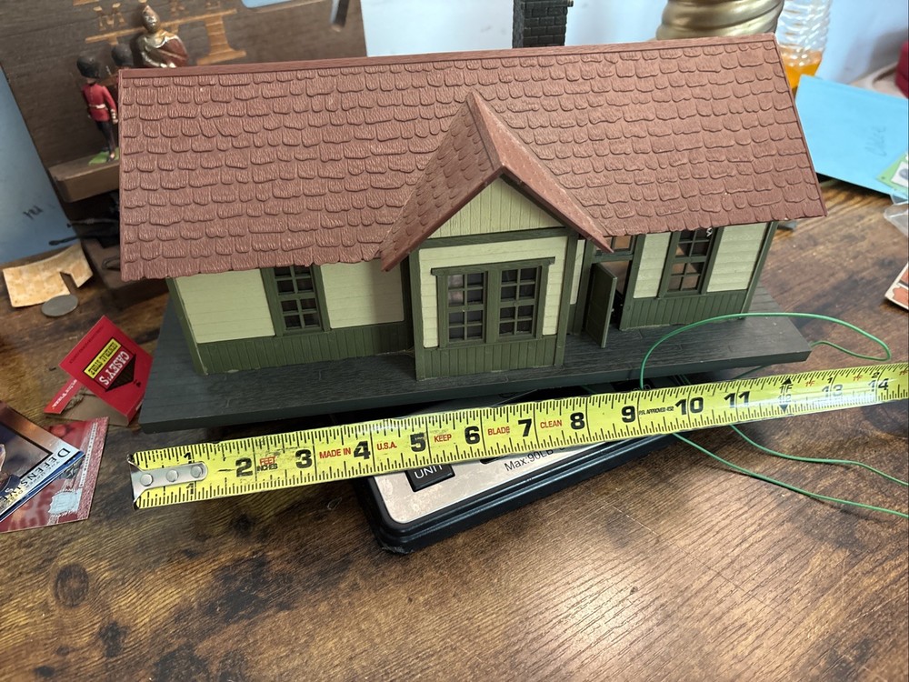 Vintage Lionel O Gauge Train Building. Depot, Station. As-is