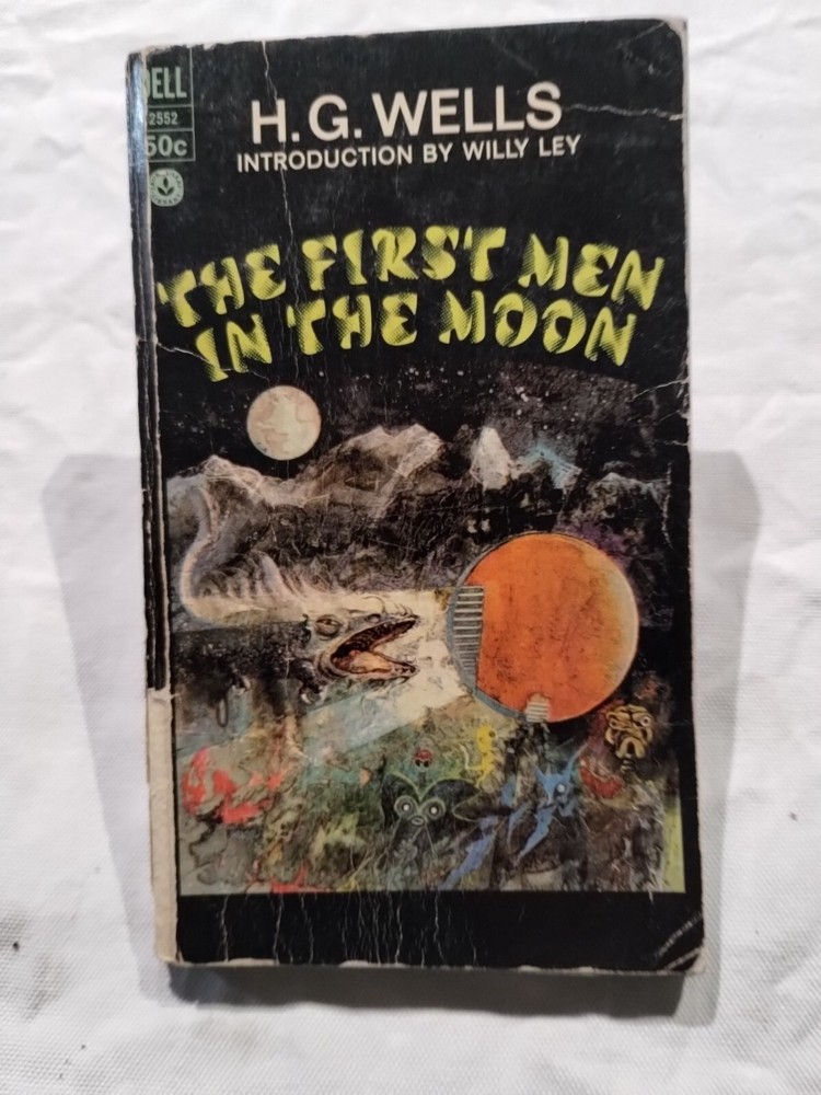 The First Men in the Moon by H.G. Wells 1967 Dell 1st Printing Paperback