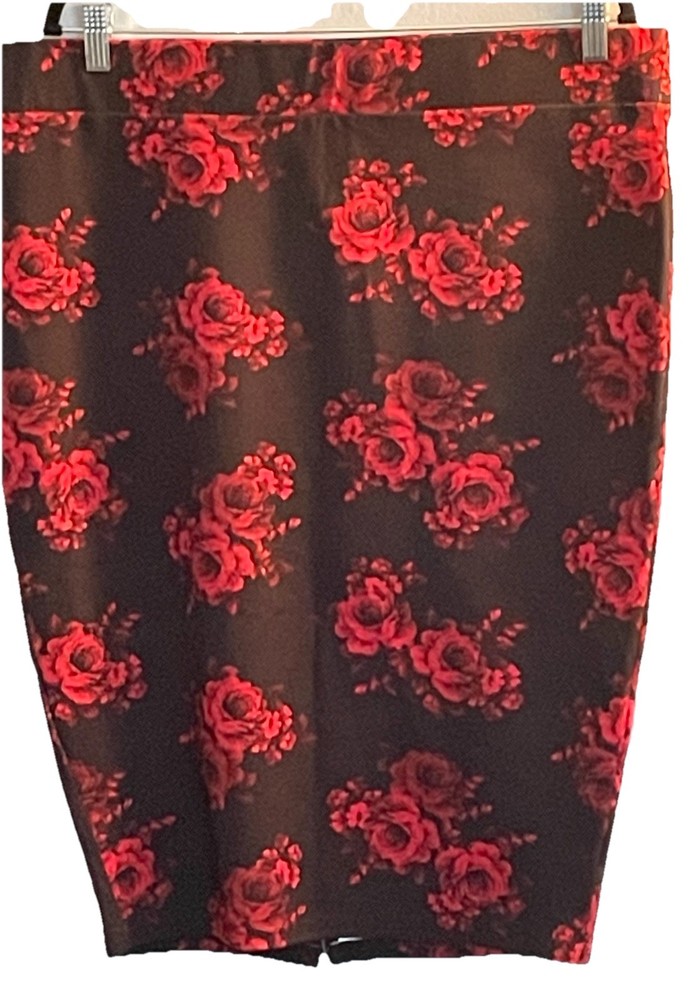 TORRID 2X Red Roses & Black Stretch Ponte Pencil Skirt Stretch