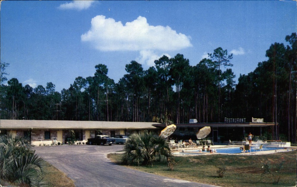 Paloma Court ~ motel restaurant swimming pool ~ Nahunta Georgia GA ~ 1950s cars
