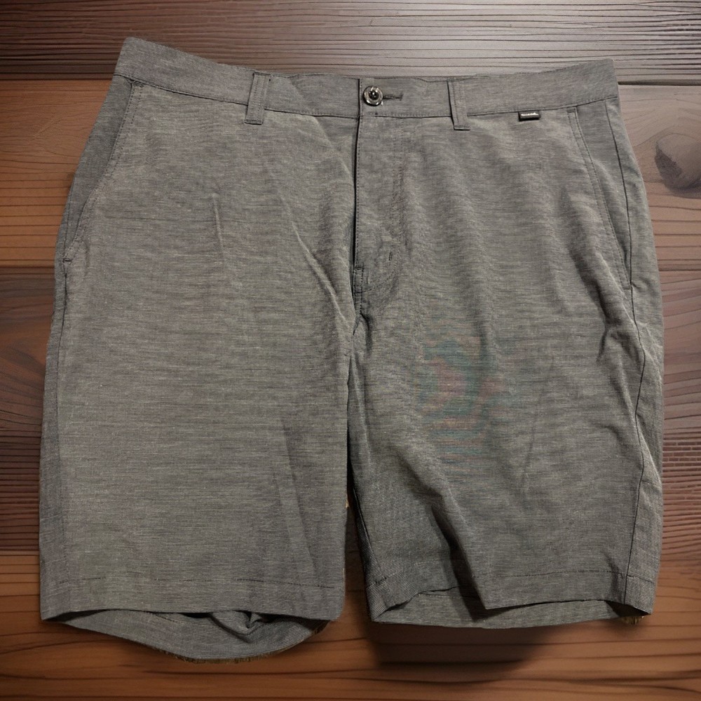 TravisMathew Golf Shorts Mens 35 Gray Performance Stretch Casual