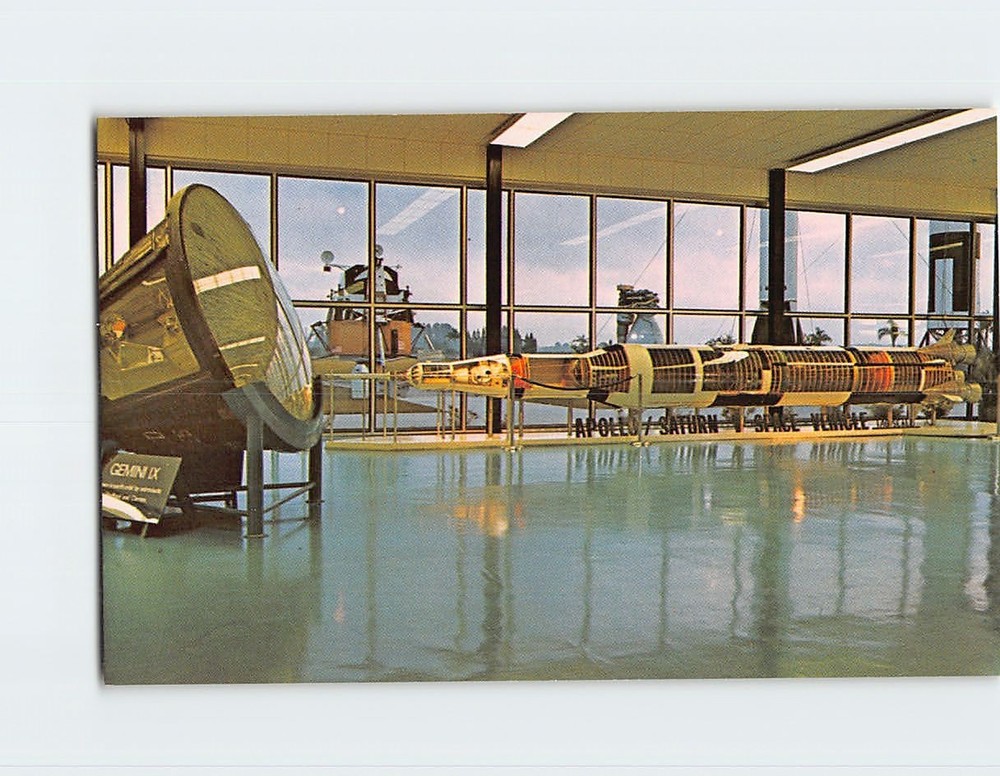 Postcard Apollo/Saturn 5 rocket John F. Kennedy Space Center NASA Florida USA