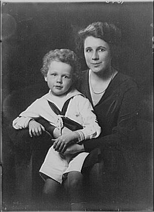 Photo:Baldwin Mrs and Child Portrait Photograph 1930s