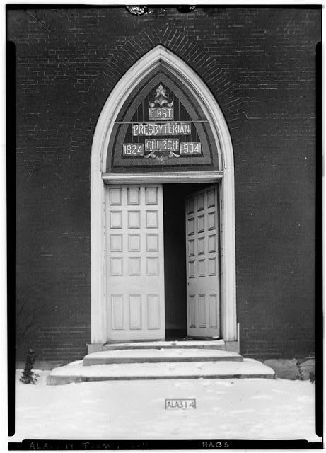 Photo:Tuscumbia Alabama First Presbyterian Church 1935 Front Doorway HABS