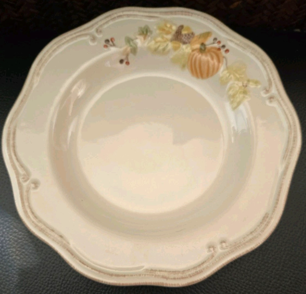 PFALTZGRAFF Plymouth 9-Inch Salad Plates Set of 4