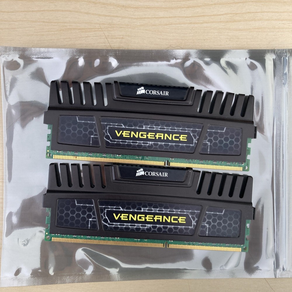 Corsair Vengeance 16GB DDR3 1866MHz Desktop PC Memory RAM 2x8