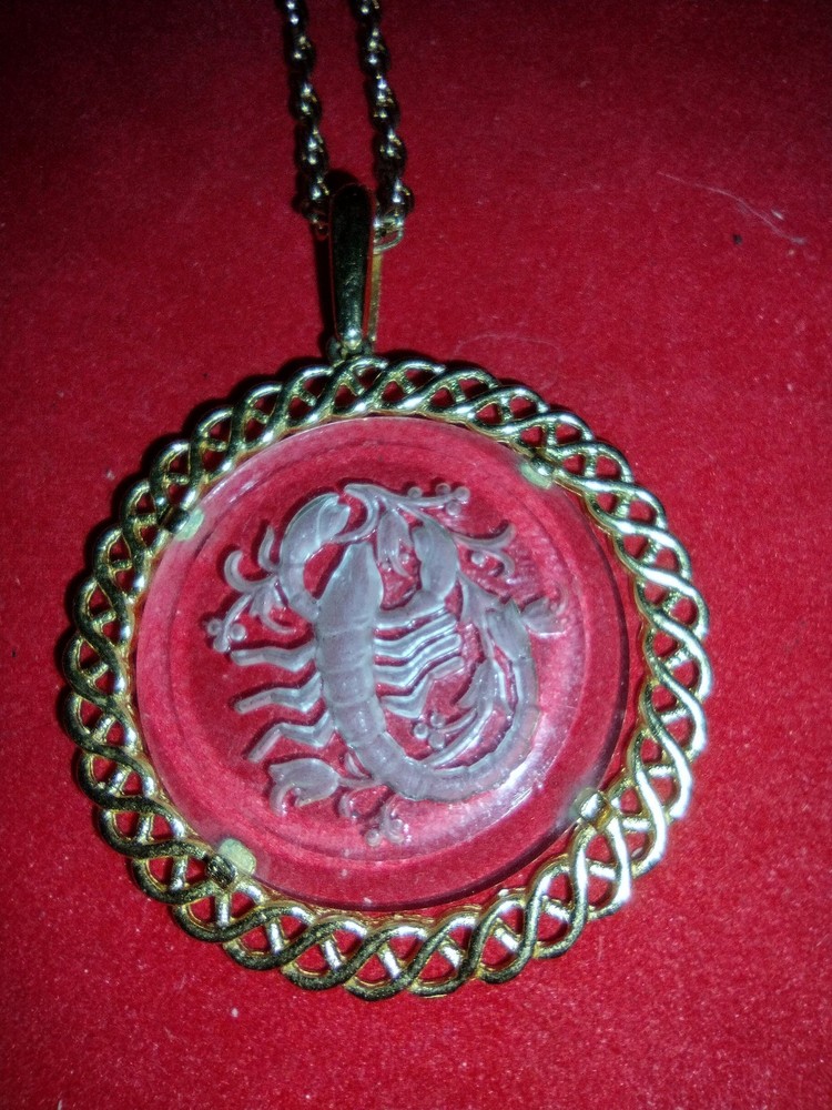 Vintage Crown Trifari 60s Zodiac Scorpio Carved Intaglio Scorpion