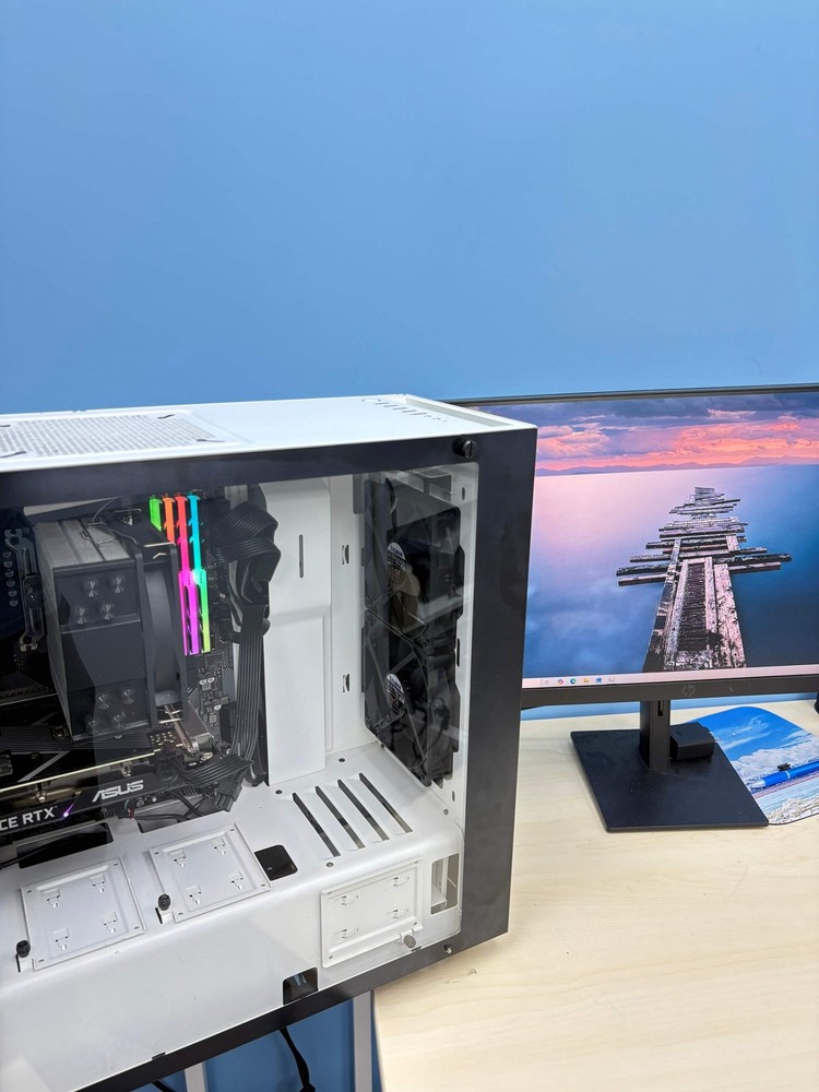 NZXT Gaming Desktop Intel Core i3-12100F Nvidia RTX 3050 8GB 32GB RAM 1TB SSD
