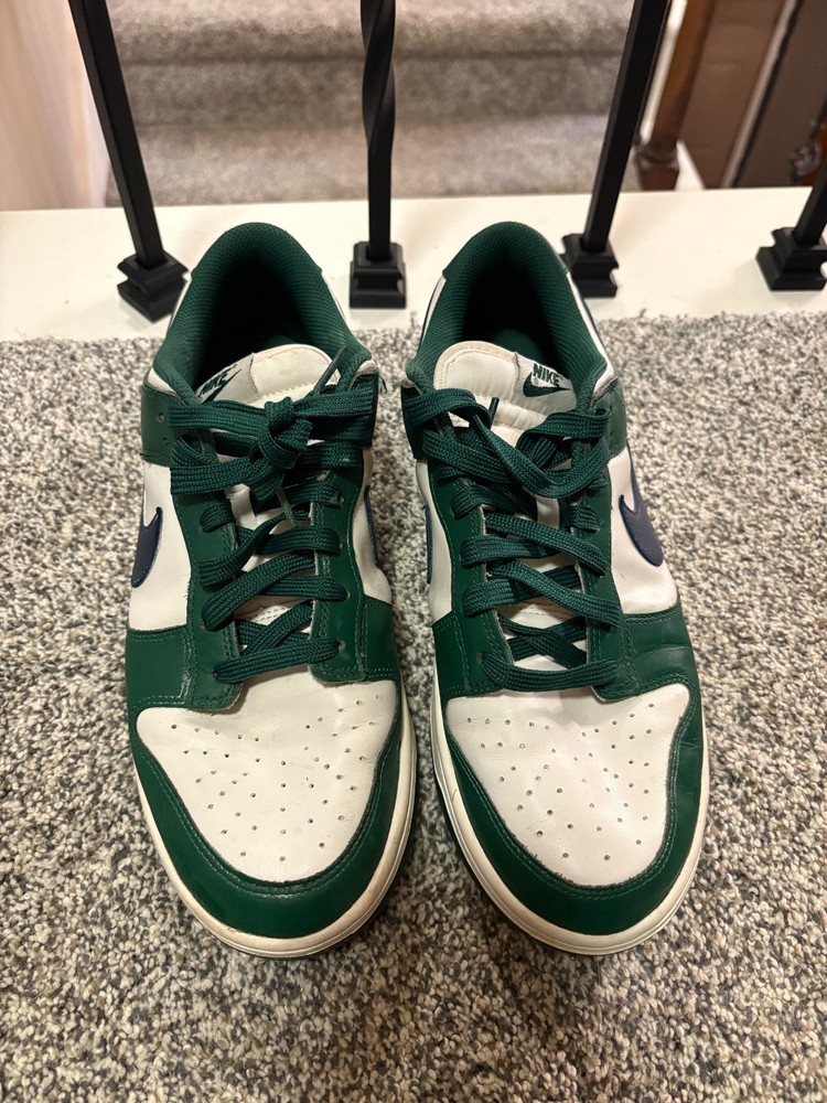 Low-top Dunk geroge green size 11.5