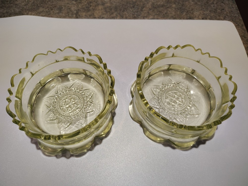 Rare Vintage Federal Amber Pressed Glass Dish Starburst Sunflower - Set of 2