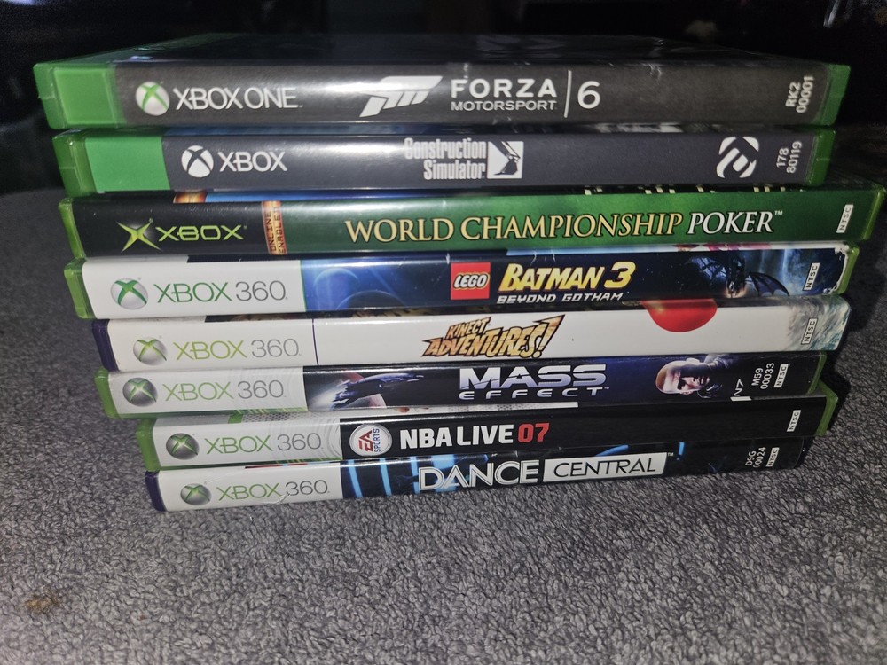 (Lot Of 8 )  XBOX 360,XBOX & XBOXONE