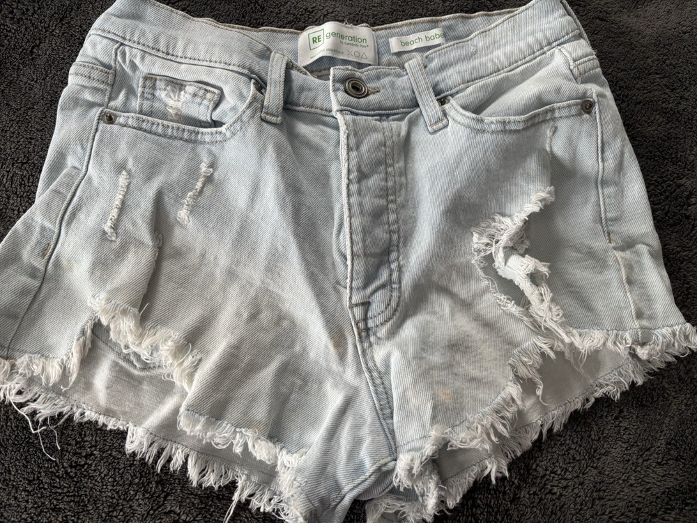 REgeneration Distressed Cut Off Denim Shorts Light Blue Women's Size 3/26