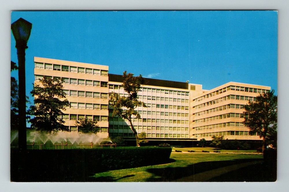 Springfield IL-Illinois, State Office Building, Outside Vintage Postcard