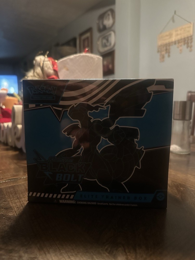 Scarlet & Violet Black Bolt ETB