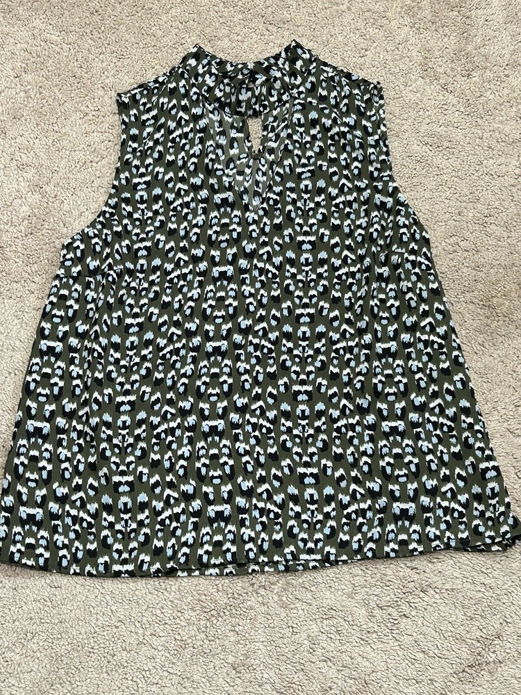 Monteau Womens Shirt Size Medium Multicolor Animal Print Lightweight Flowy
