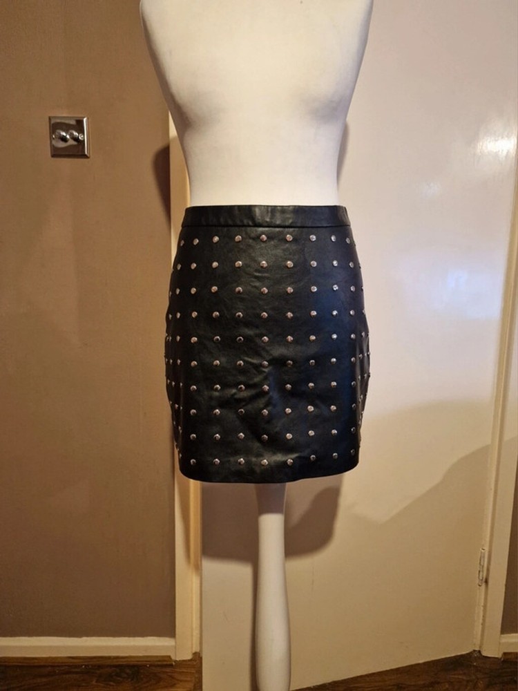 Black faux leather leopard skirt with silver studs - size 10