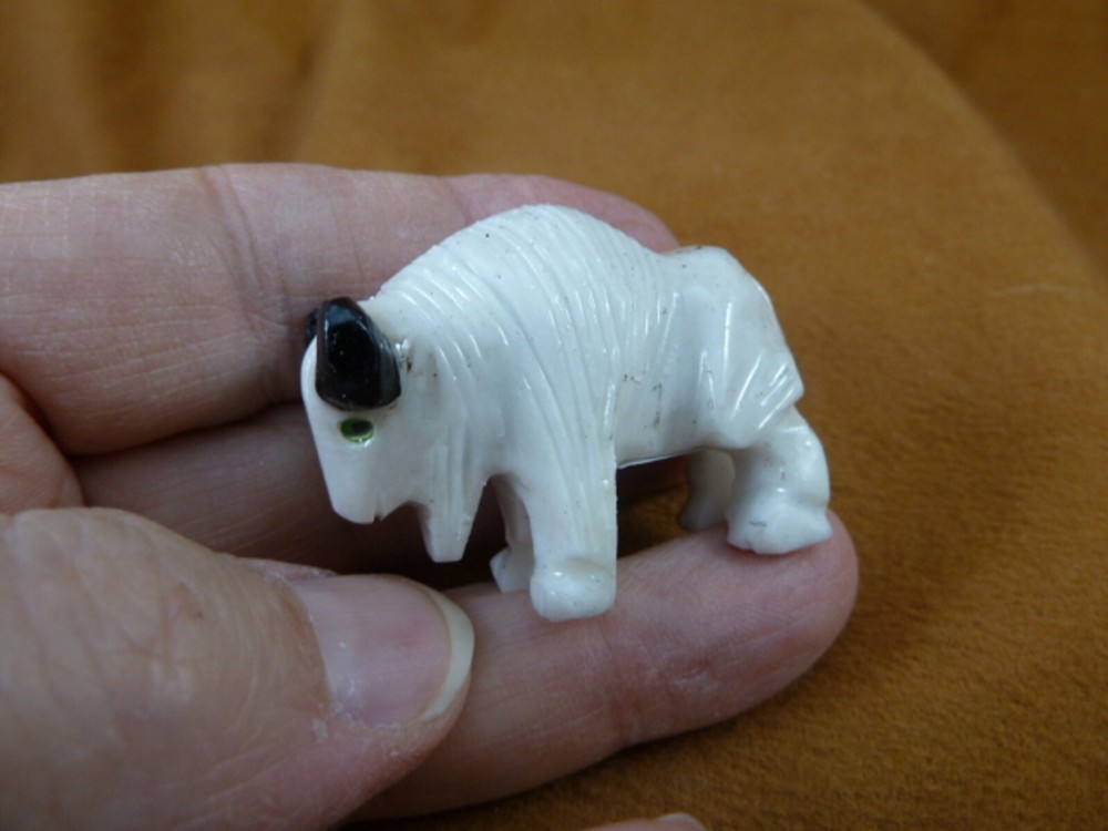(Y-BUF-414) White Alabaster + onyx BUFFALO bison gemstone gem figurine stone