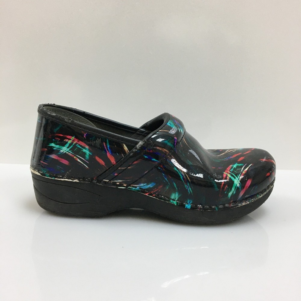 Dansko XP 2.0 Women's Black Patent Leather Nursing Clogs Size 7.5 Slip On