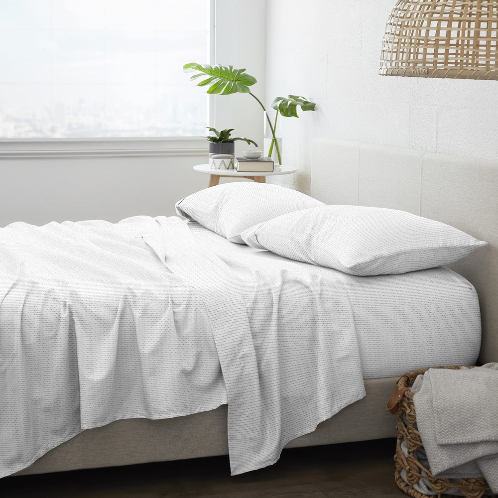 iEnjoy Home Hotel Collection Ultra Soft Beaded Arrows 4-Piece Bedding Set
