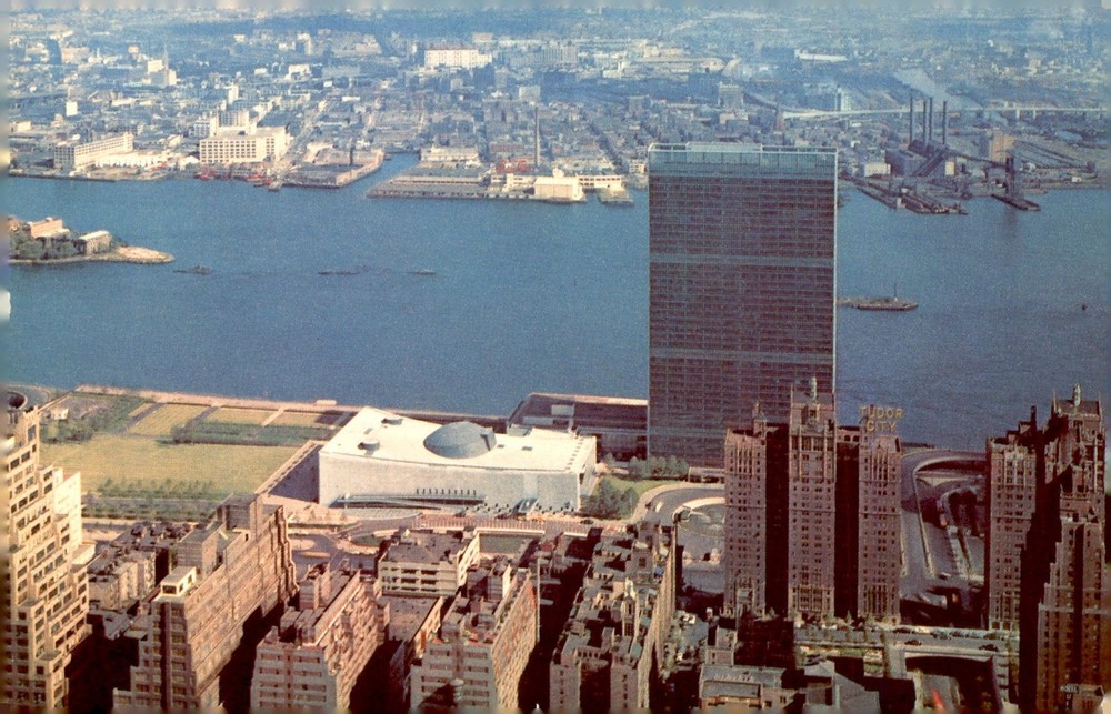 United Nations Buildings, East River, New York City, architecture, Postcard