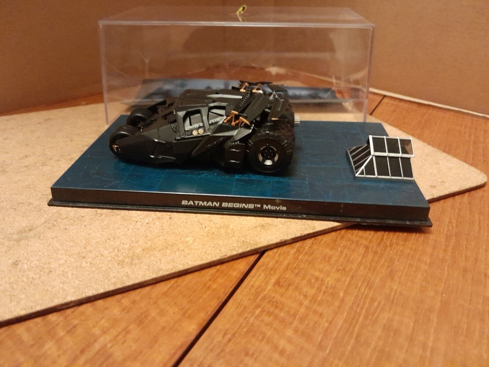 Eaglemoss Automobilia BATMAN   BEGINS  MOVIE. VERY SLIGHT DAMAGE