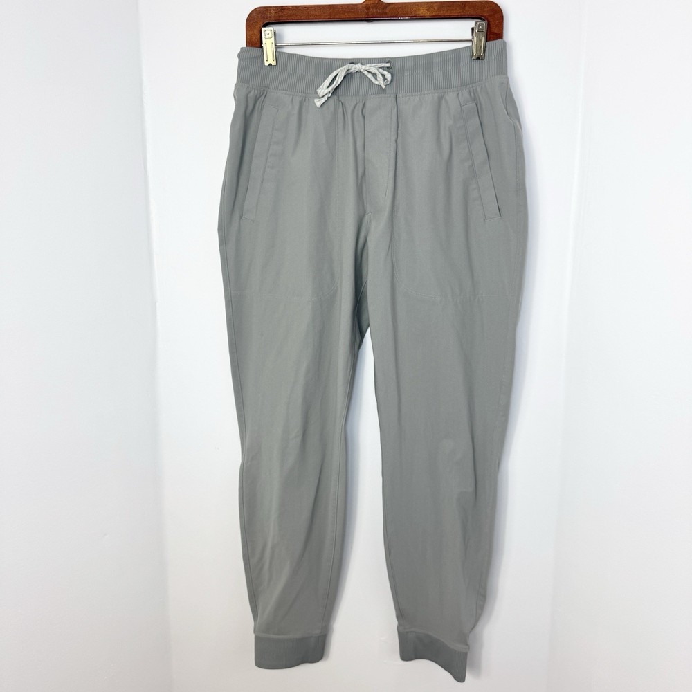 Vuori Meta Jogger Mens Size M Light Grey Performance Travel Pants Casual