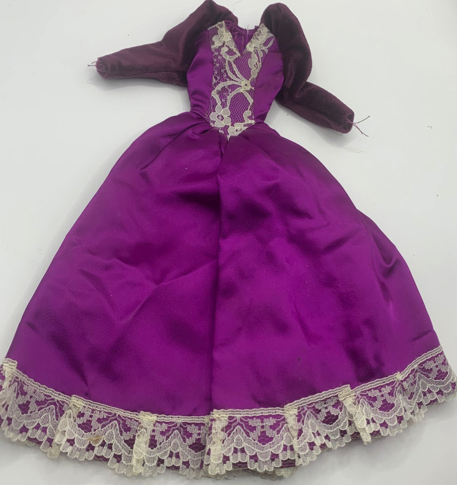 Handmade ? Victorian Style Purple Satin Lace Barbie Doll Outfit Dress Clothes