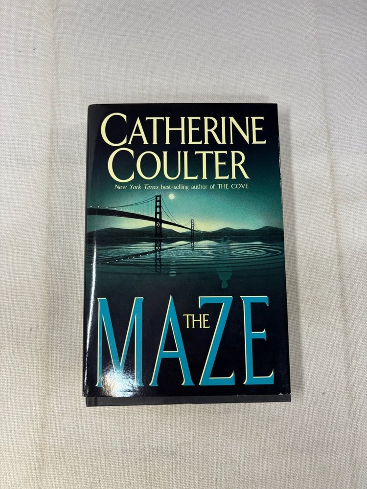 The Maze Catherine Coulter 1997 First Edition Thriller Suspense G.P. Putnam's