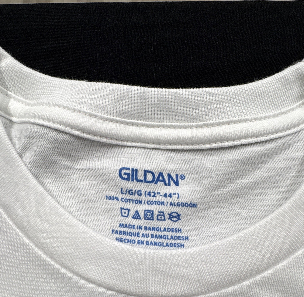 Gildan Men's White Fishing Graphic Cotton Crew Neck T-Shirt Size L Short Sleeve