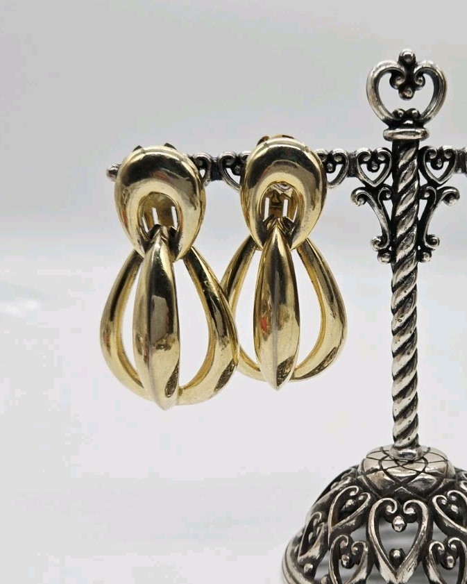 Doorknocker Earrings Clip on Pale Gold tone Oval Dangle Chunky Couture Vintage