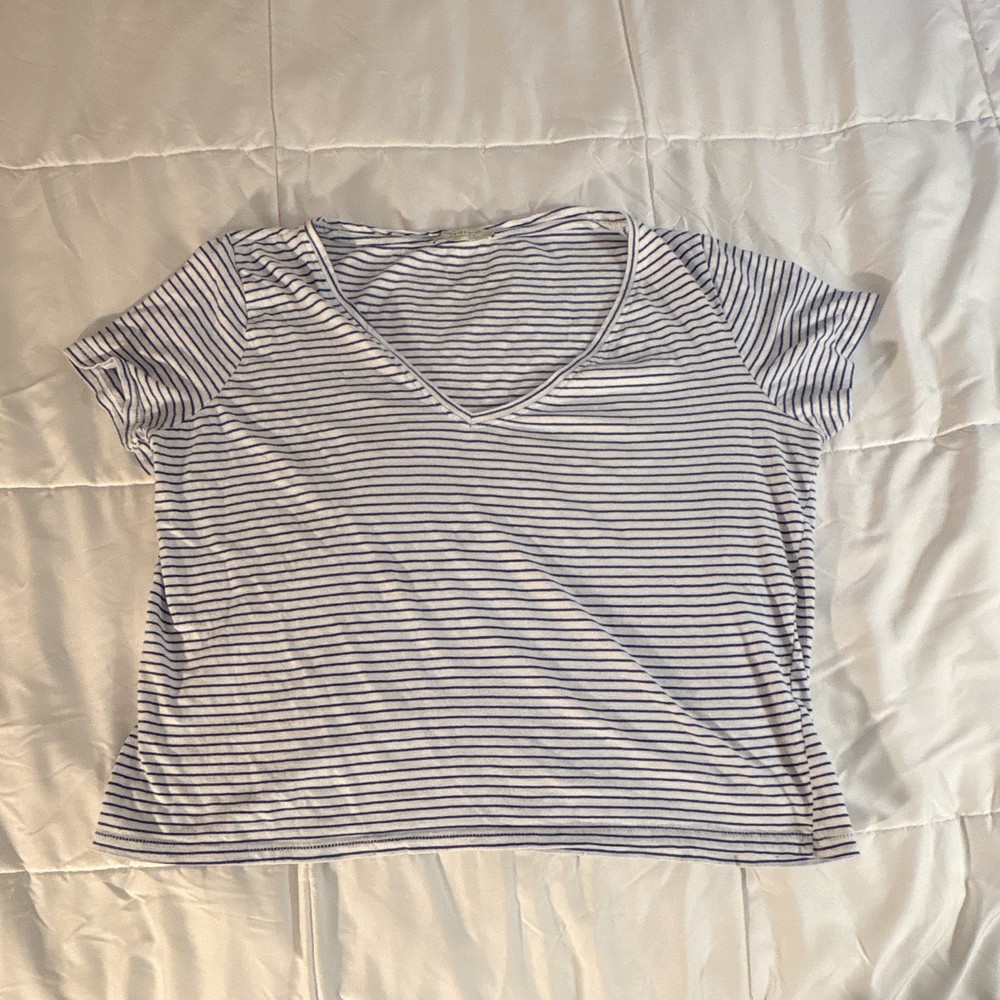 Zara Trafaluc White Blue Striped V-Neck Short Sleeve T-Shirt Women’s L