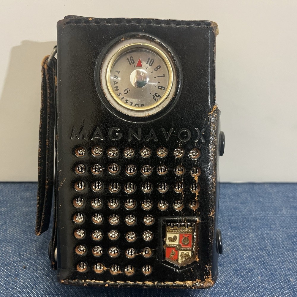 Vintage Magnavox Transistor Radio AM-60 w Leather Case 9V Battery Tested/ Works