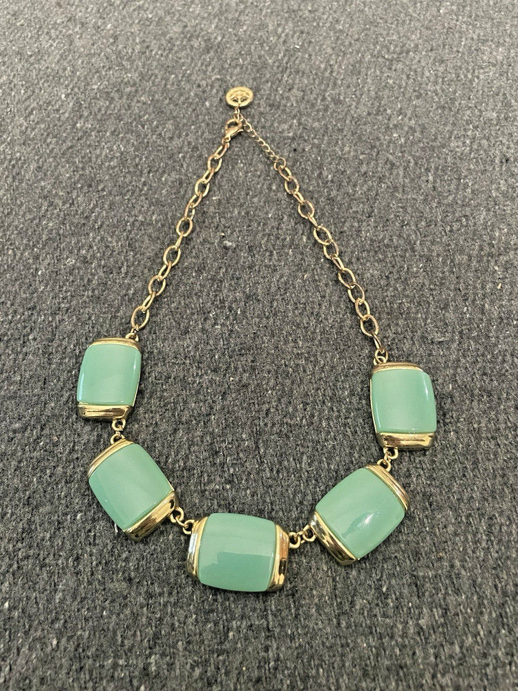 Vintage Trifari Gold Tone Turquoise Glass Cabochon Statement Necklace Retro