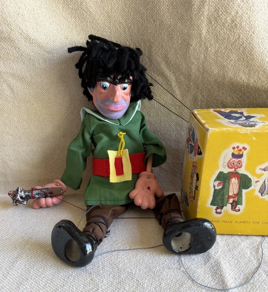 1960 Vintage 15” Pelham Puppet Green Giant Marionette w/ Club & original box EUC