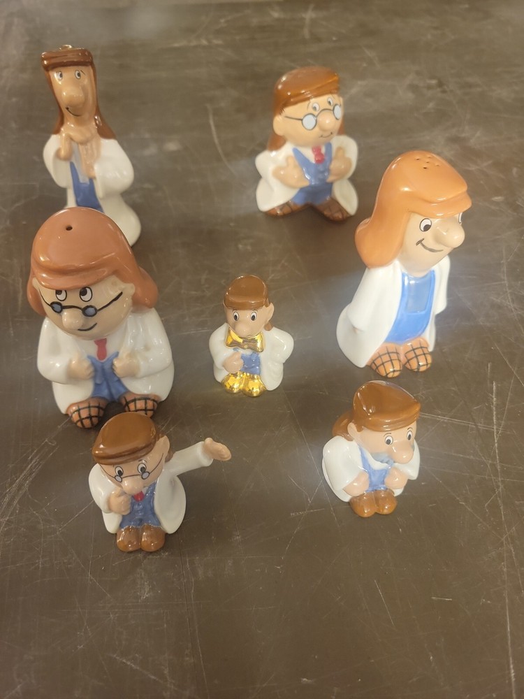 Wade Porcelain Figurines  Tetly Tea Collection