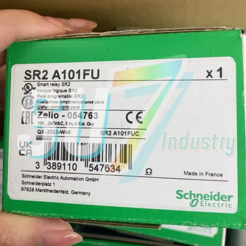 Schneider SR2A101FU Logic controller relay#1pcs New In Box