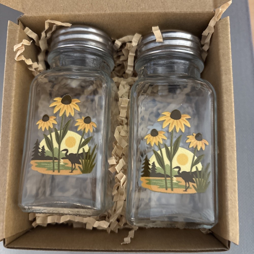 Salt and Pepper Shakers Glass Set, Coastal Marsh Sunset, Vibe, Yellow Daisies