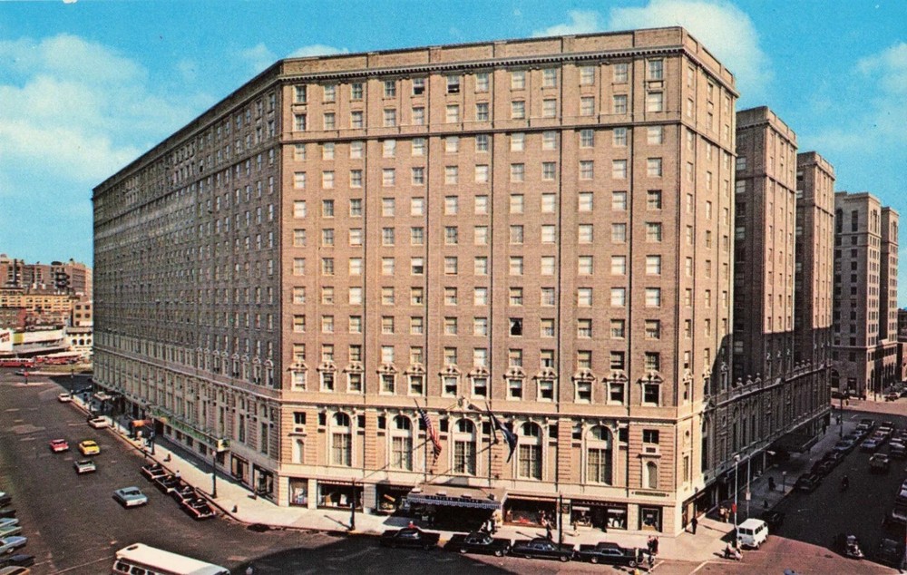 Statler Hilton Hotel - Boston Massachusetts MA - Postcard
