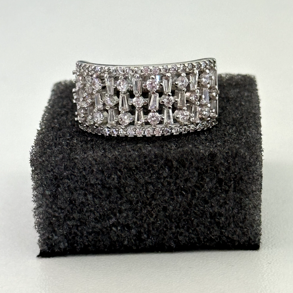 Ladies Designer Signed Iced Clear CZ Sparkly Statement Silver Tone Ring Size 9