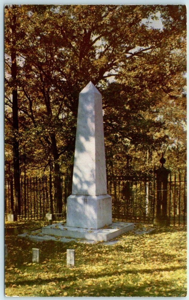 Postcard - The Tomb of Thomas Jefferson - Monticello - Charlottesville, Virginia