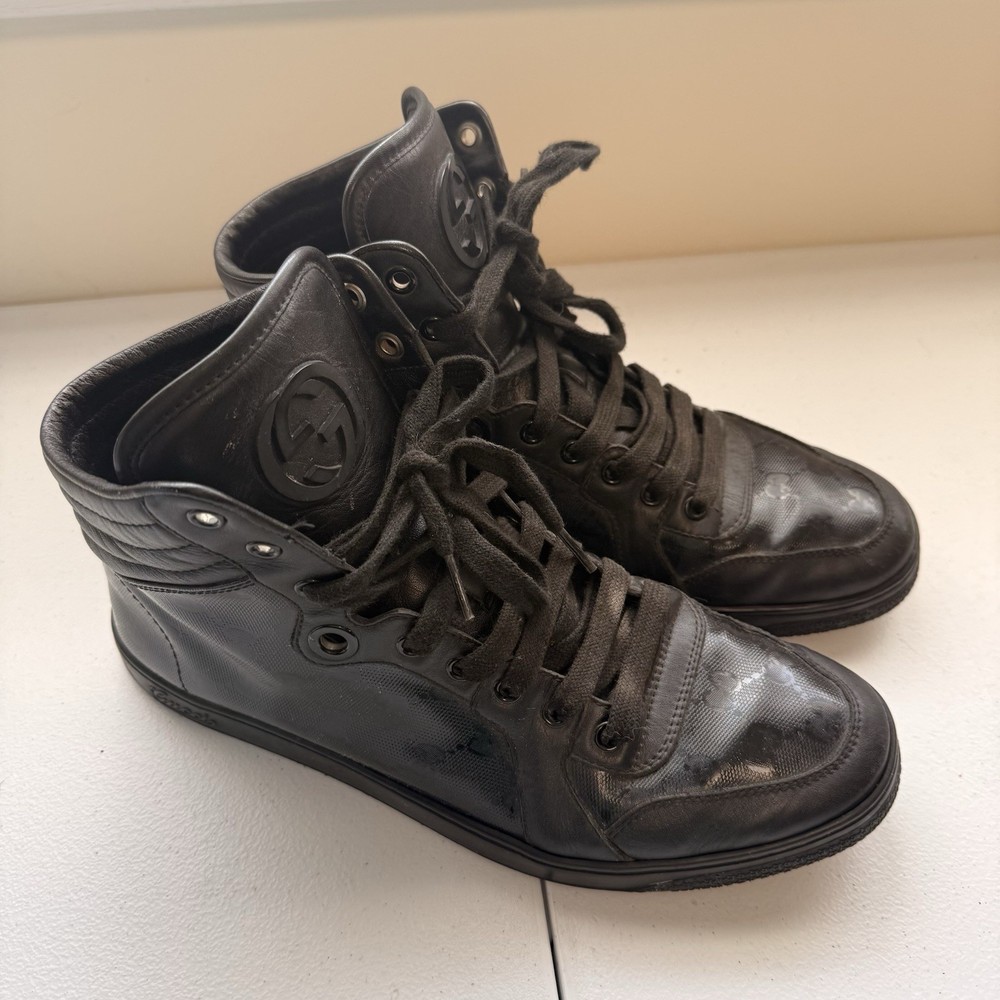 GUCCI Mens Size 9  Imprimé GG Monogram Black Leather/Patent High Top Sneakers