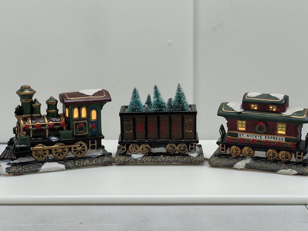 Illuminated Hand-Painted Saint Nicholas Square 3-Piece Train Set with Cord