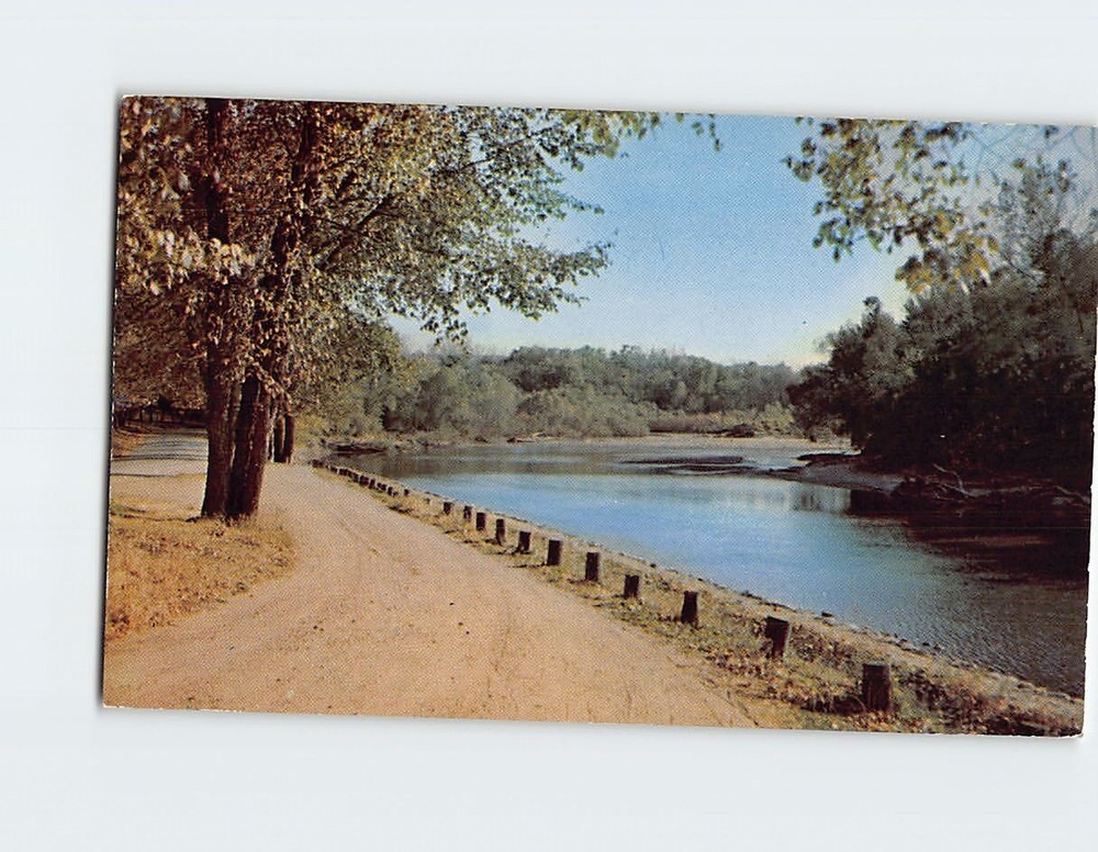 Postcard The Beautiful Des Moines River Lodges State Park Boone Iowa USA