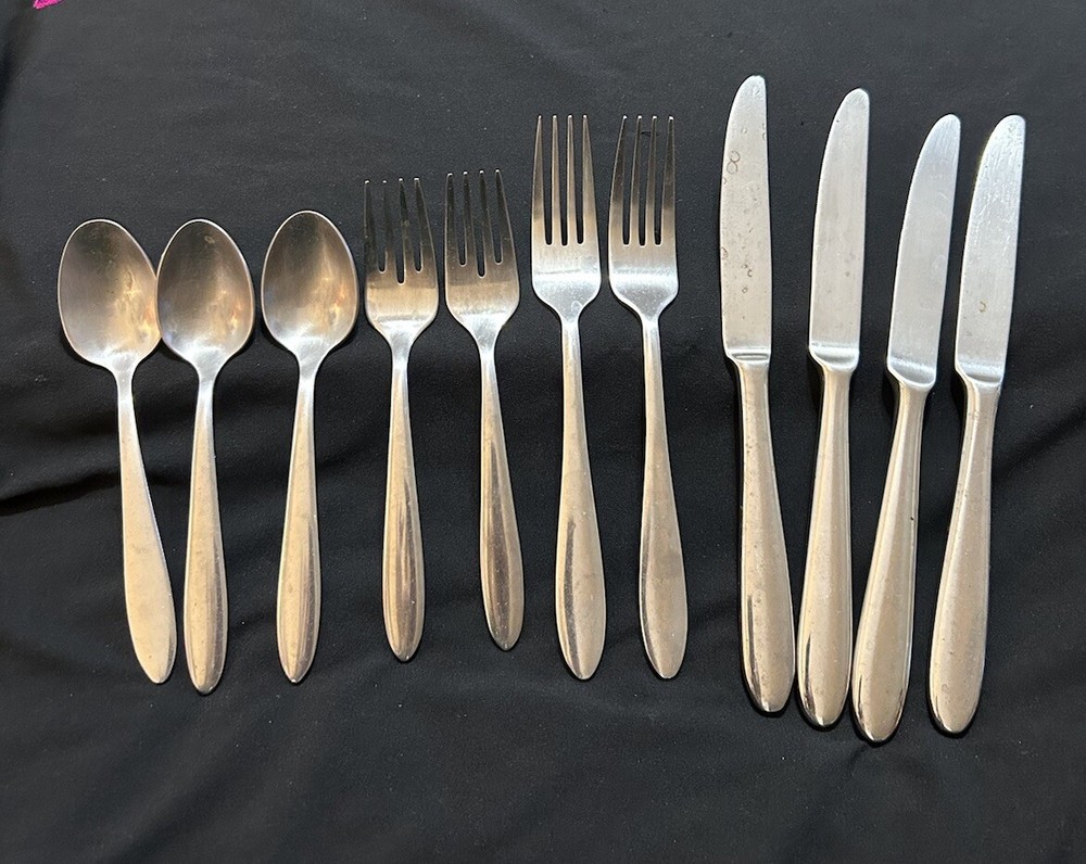 11pc Set Oneida MOONCREST Stainless Steel Dinner Knives Salad Forks Teaspoons