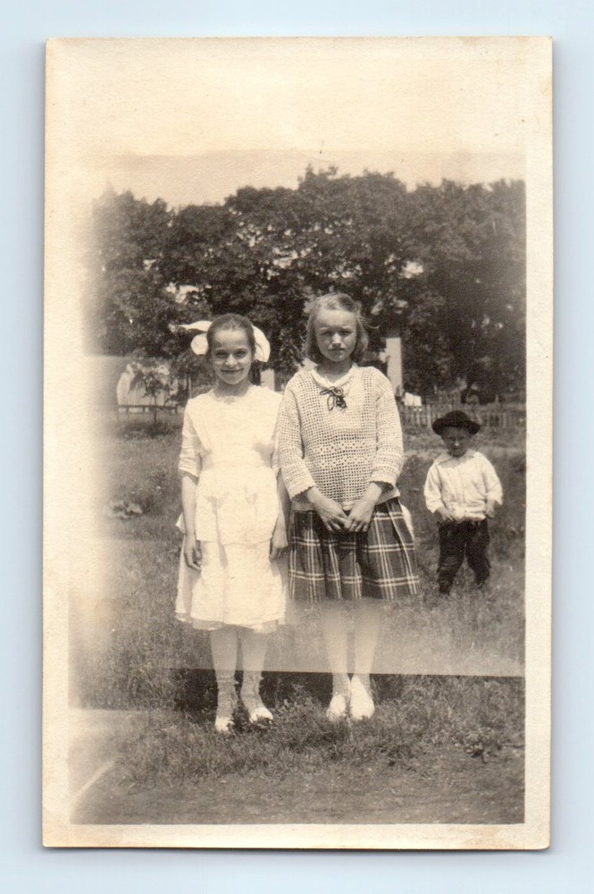 Old Vintage Photo BOY GIRLS STANDING IN YARD ABSTRACT SURREAL GHOST LIGHT