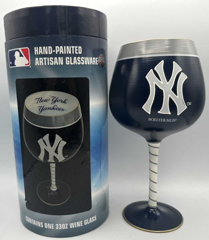 New York Yankees Hand-Painted Wine Glass 33oz Boelter Brands Artisan Glassware