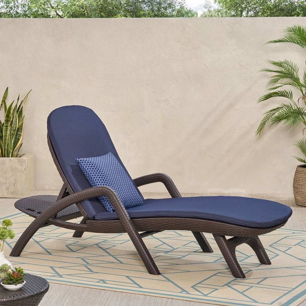 Mikael Chaise Lounge with Cushion for Stylish Patio Comfort