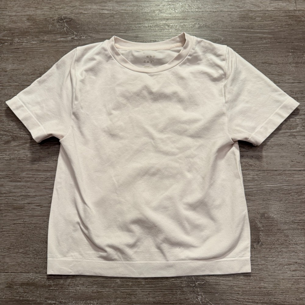 A New Day Shirt Womens Medium Beige Short Sleeve Crop Lounge Casual Short Sleeve